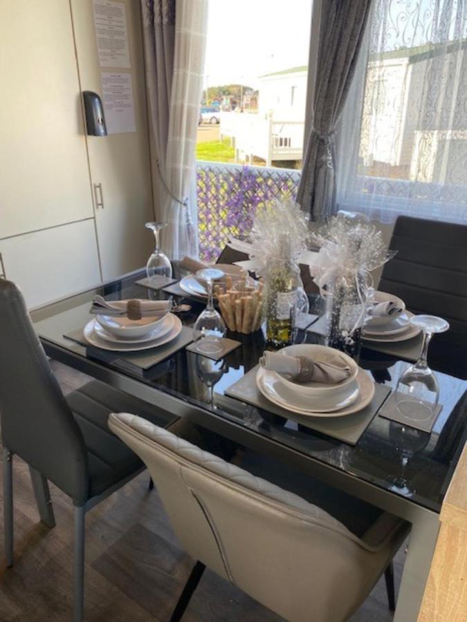 Beautiful Spacious Holiday Home - Romney Sands Нью-Ромни Экстерьер фото
